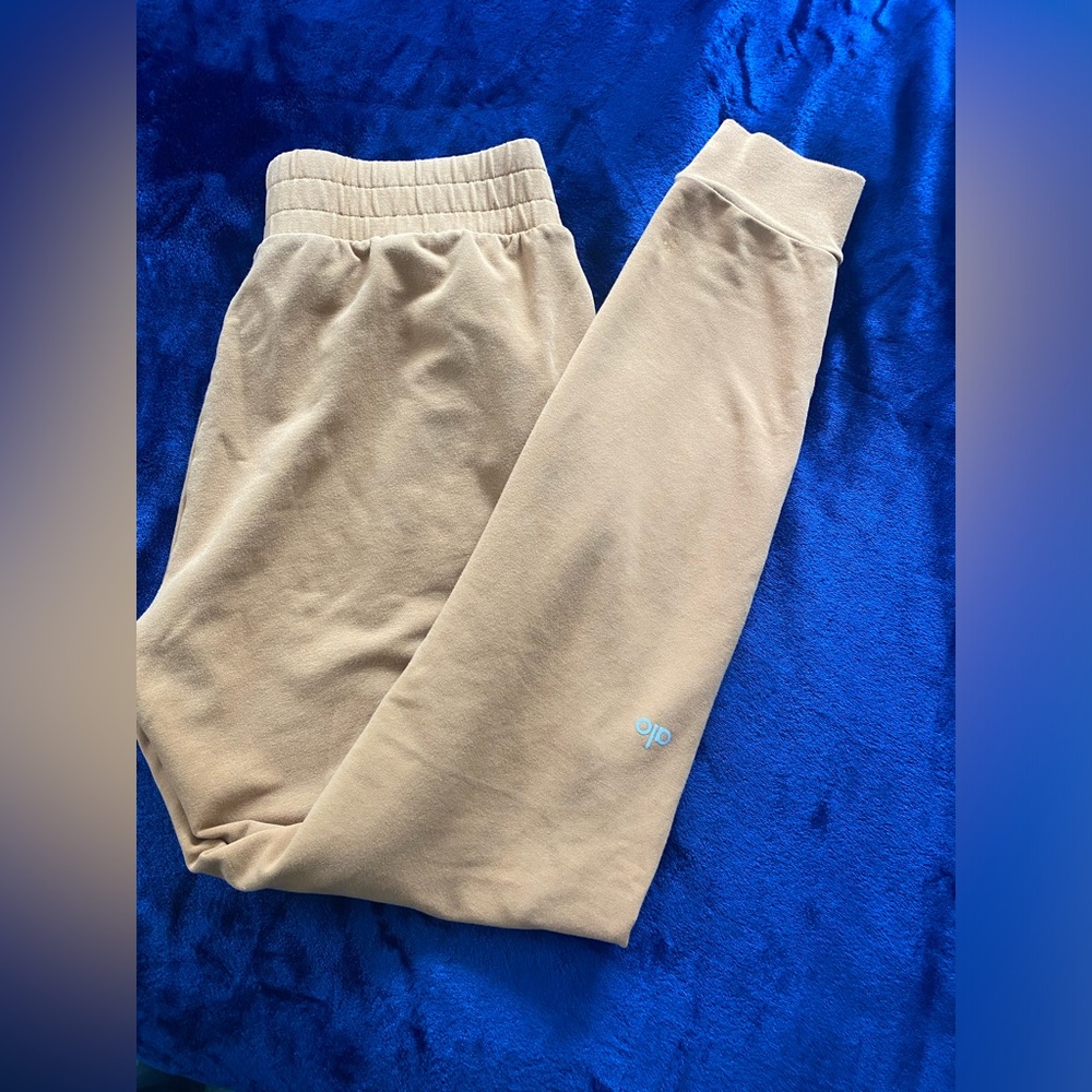 ALO Joggers
